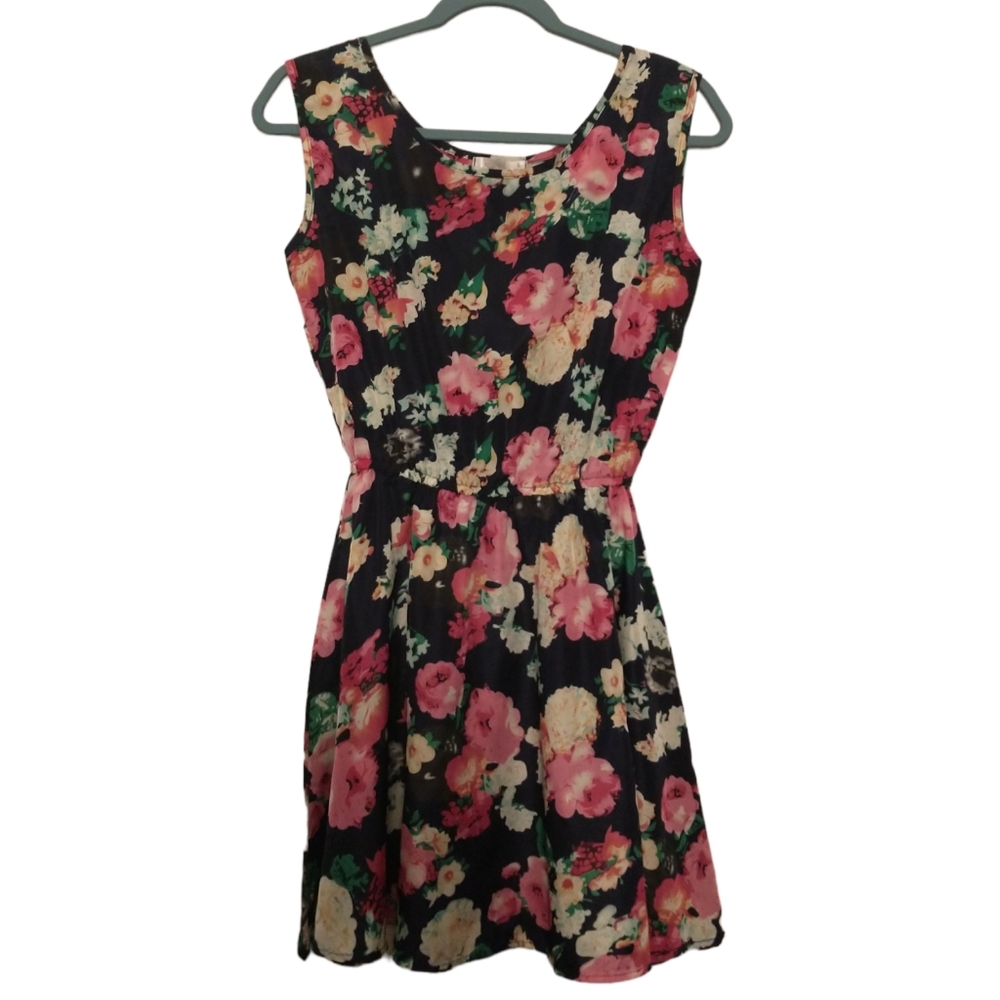 Singwing Floral Lightweight Mini Dress